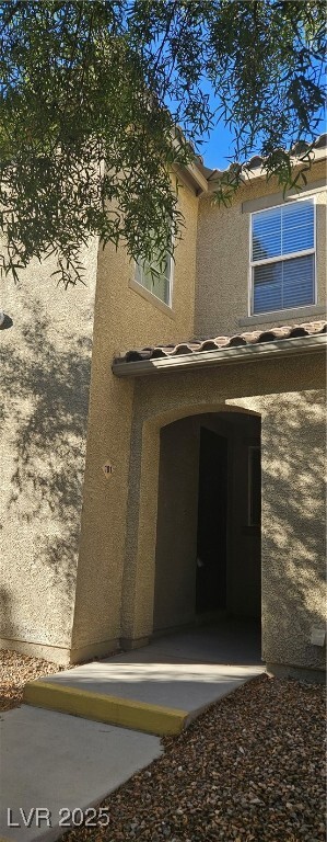 Building Photo - 395 Kensington Palace Ave