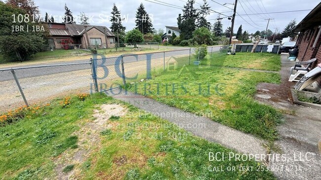 10817 Kendrick St SW Unidad 8