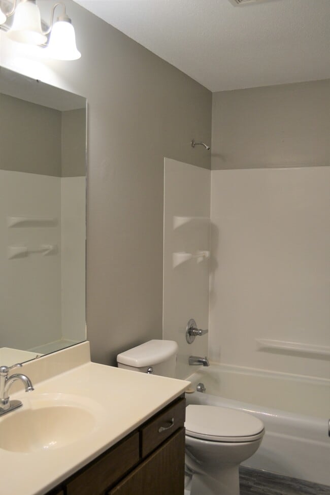 Photo - Colony Court