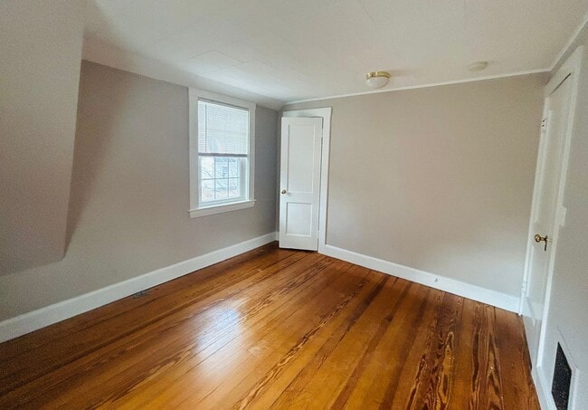 Photo - 2-Bedroom Apartment in Atlantic Heights| Close to Downtown Portsmouth| Heat Included!