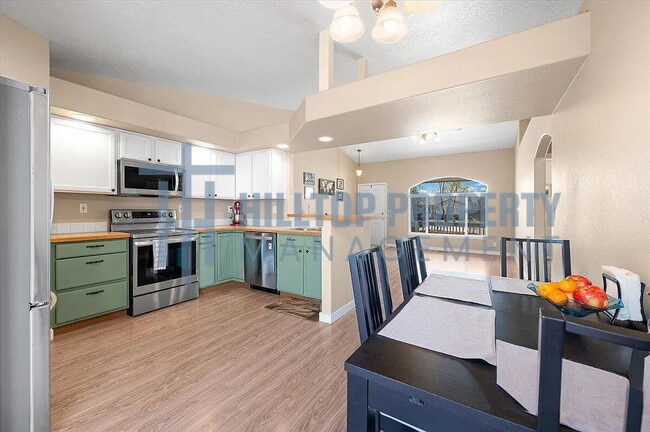 Photo - 4 Bed, 2 Bath Home with 2-Car Garage in North Nampa