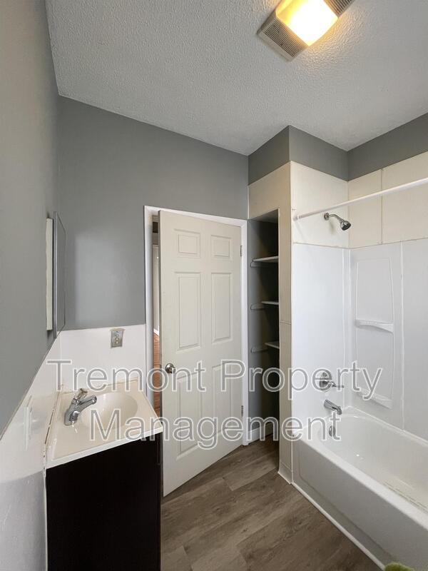 Photo - 1818 Dodds Ave