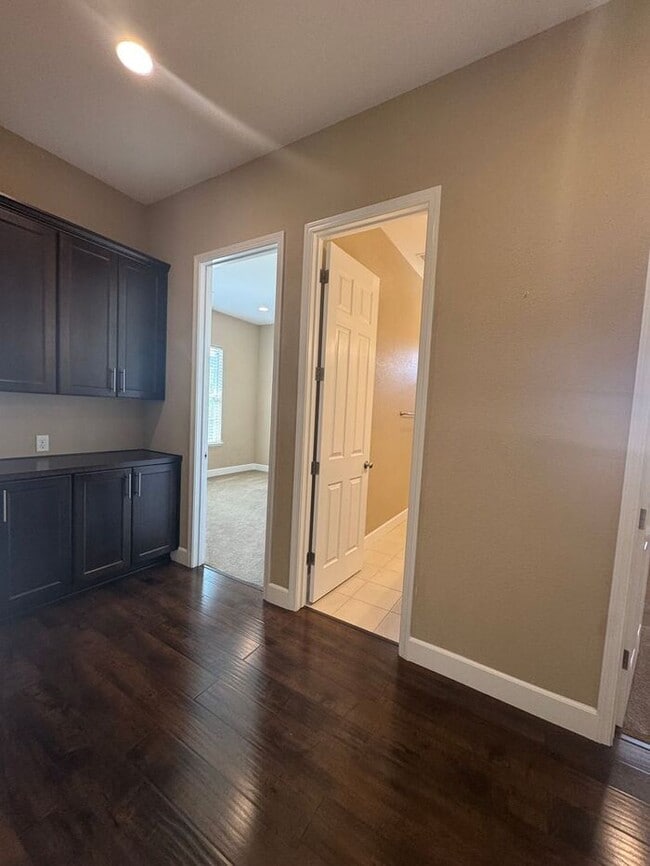 Photo - Beautiful Shadow Ridge Home in Spanish Spr...