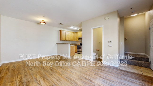 Photo - 110 5th St