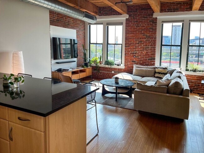 Photo - 9 W Broadway Unit 509