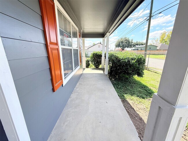 Photo - 5303 Lelia St