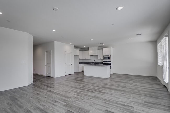 Photo - 15017 Maryvale Ave