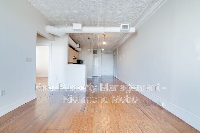 Photo - 121 W Broad St Unidad 203