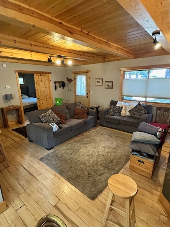 Photo - Cute 3Bd home available for a 3-6 month se...