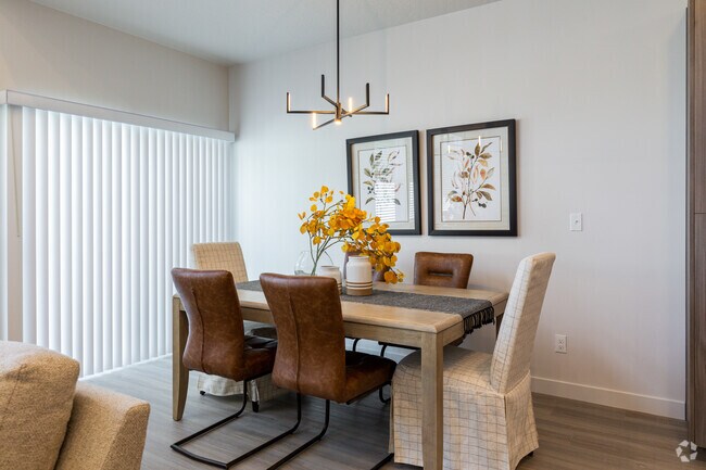 3BR, 2.5BA - 2,143SF