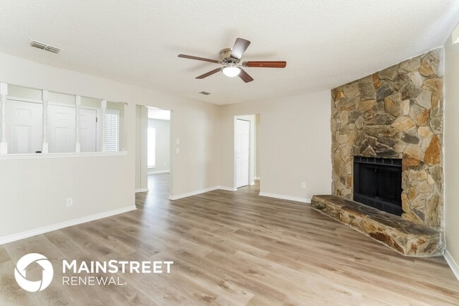 Photo - 1177 Kincross Court