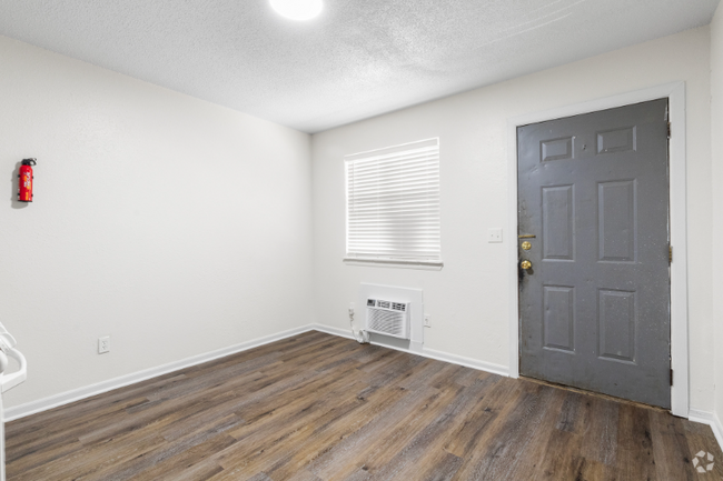 Building Photo - 901 N Gaskill St Rental