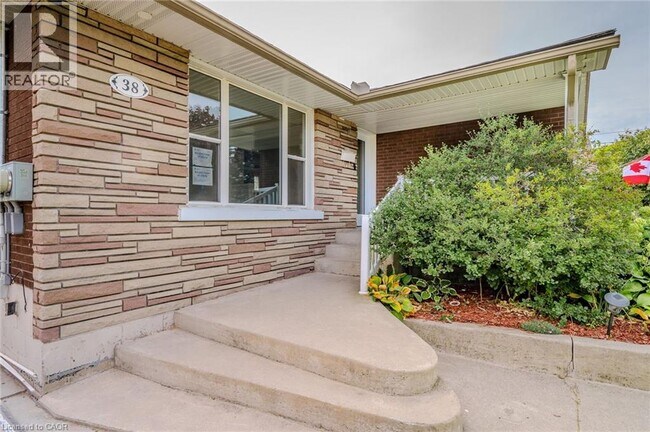 Photo - 38 Endfield Ave