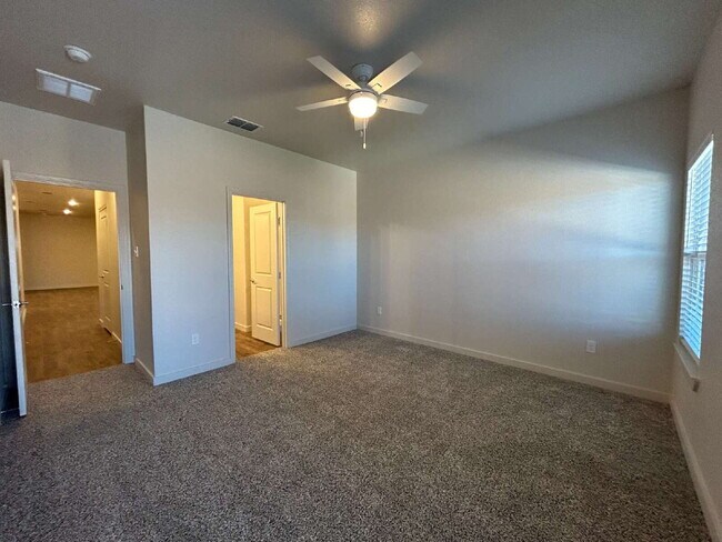 Photo - Luxury Townhome in Abbey Glen Community!