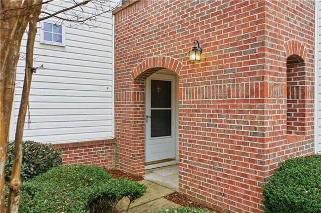 Photo - 217 Hiawassee Dr