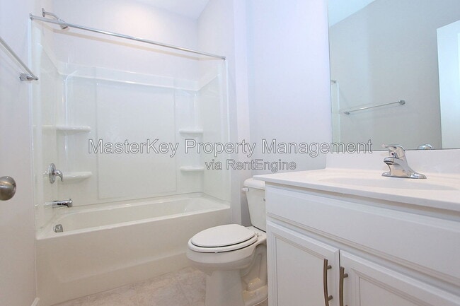Photo - 2702 Saltaire Ave
