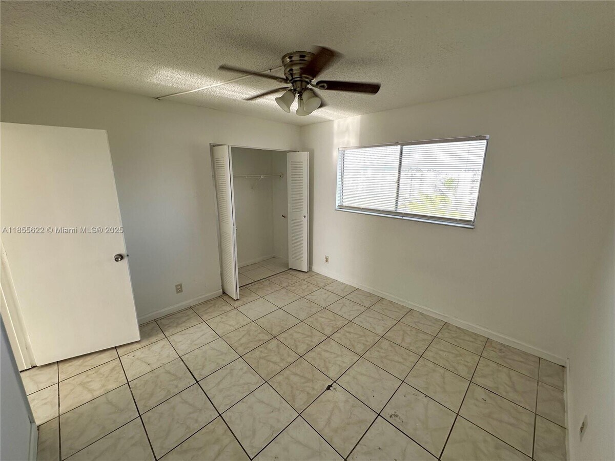 Photo - 8610 N Sherman Cir Unit 503