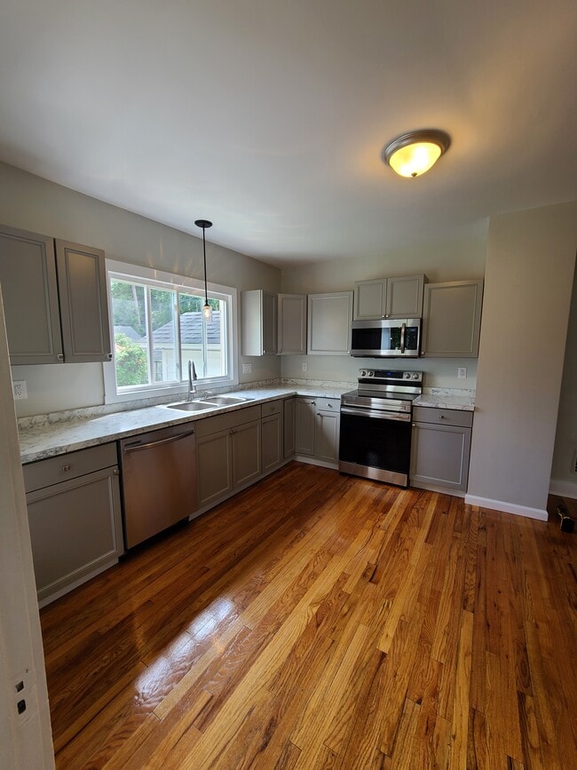 Photo - 1114 N Madison St