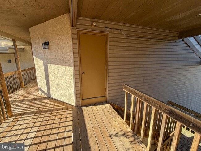 Photo - 814 Pritchard Pl