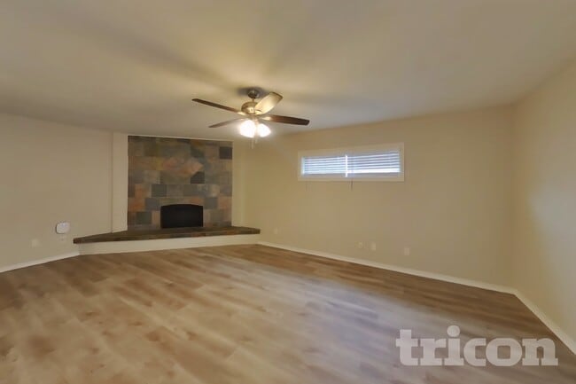 416 Forestwood Dr
