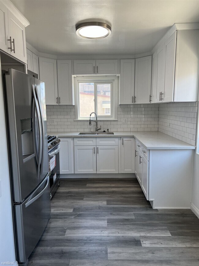 1 br, 1 bath Condo - 1030 2nd Street 12 - 1 br, 1 bath Condo - 1030 2nd Street 12