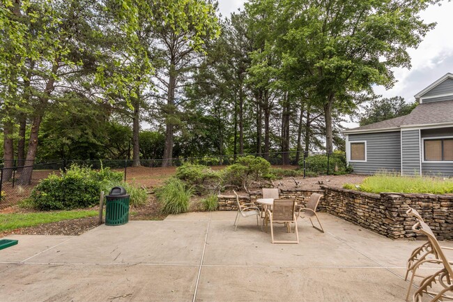 Photo - Crestmont Apartment Homes