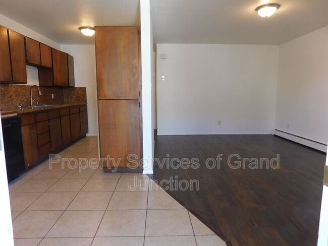 Photo - 3292 Lombardy Ln Unit D