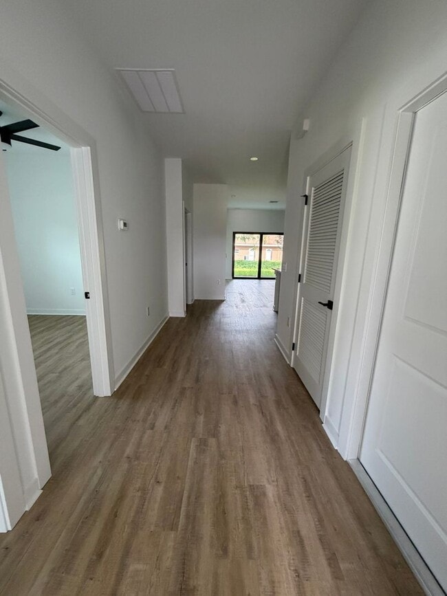 Photo - 2434 Quentin Ave S