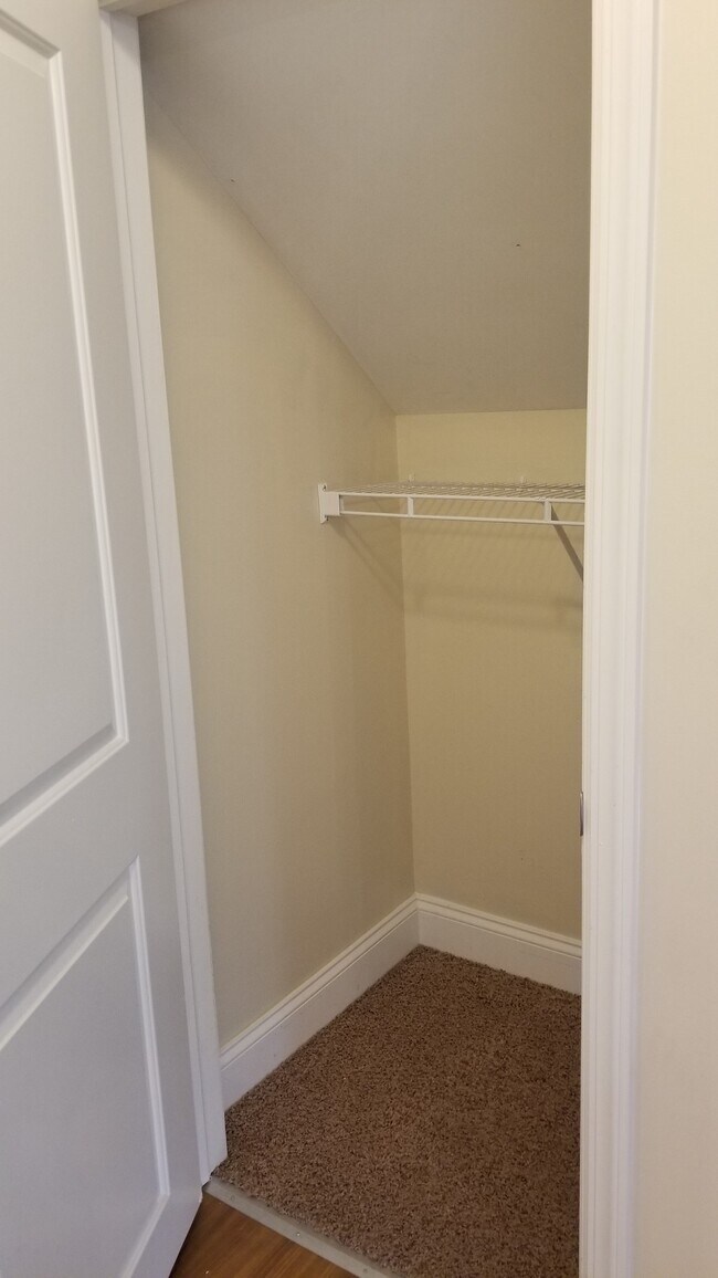 Photo - 1011 Ann Marie Dr