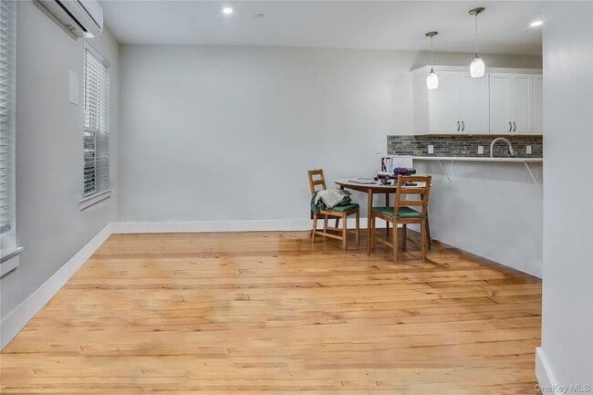 Photo - 16 S Division St Unit 2B