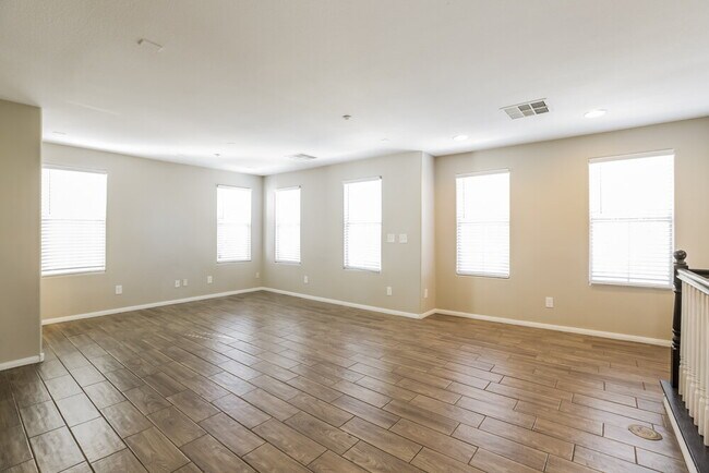 Photo - 4773 Longstock Ct