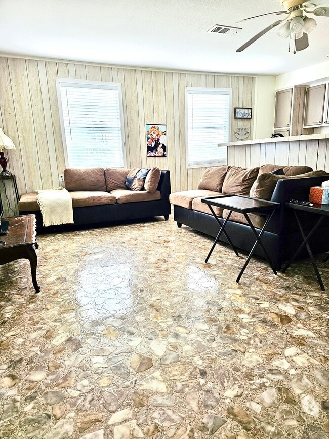 Photo - 2104 Galveston Ave