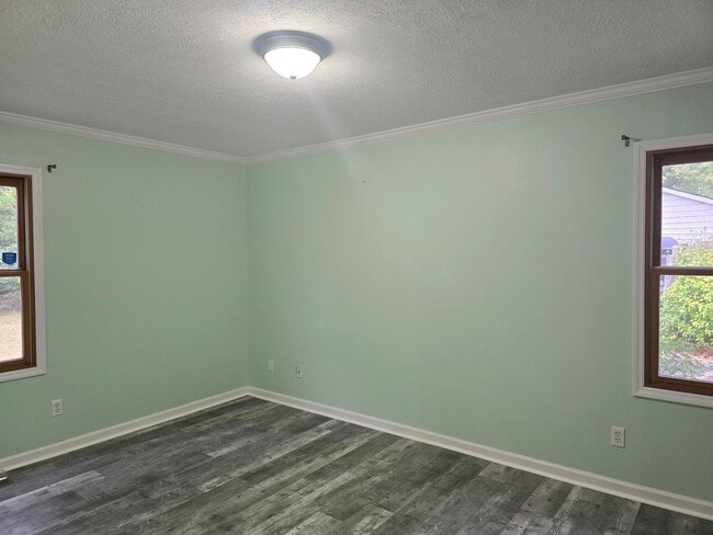 Photo - 600 Nordale Ave