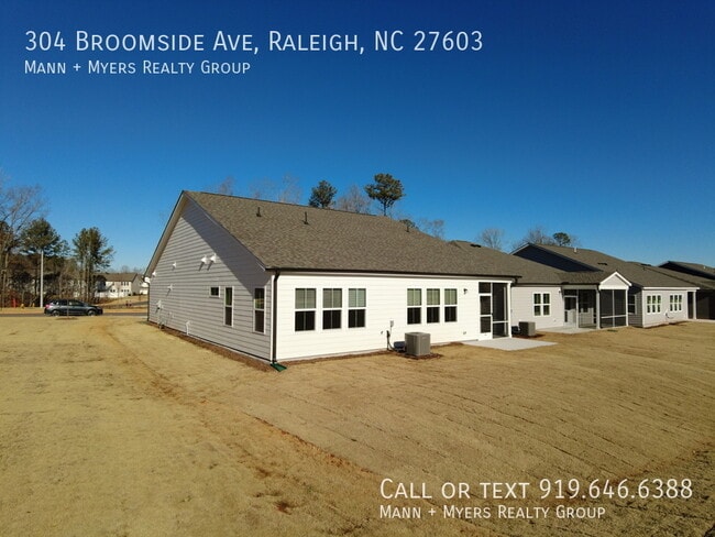 Photo - 304 Broomside Ave