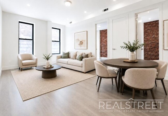 Photo - Gorgeous Spacious 3 Bedroom in Prime Crown Heights Unidad 1B