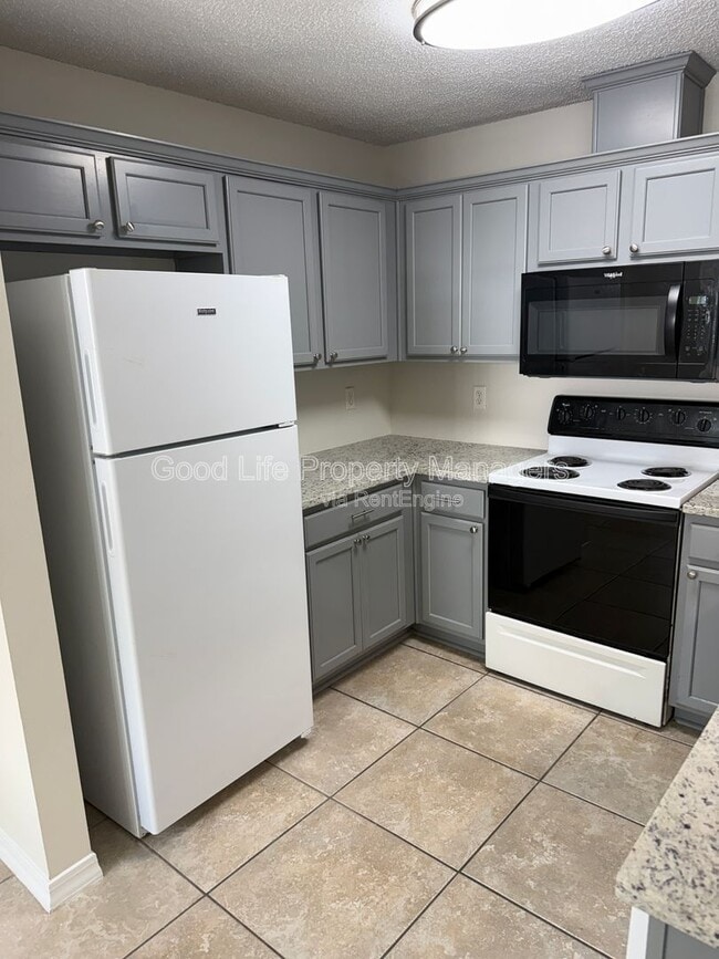 Photo - 9980 Bowman Ave Unidad B