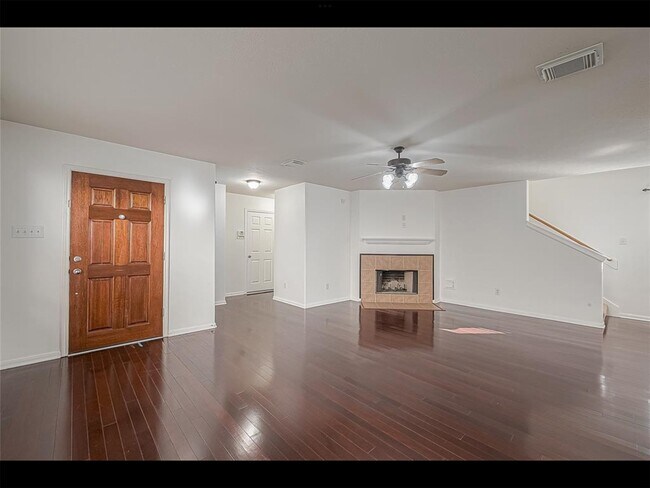 10819 Waterfern Ct