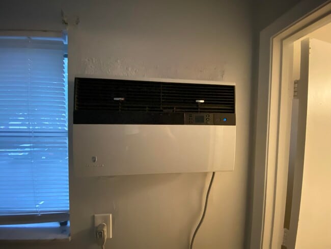 Photo - 5168 NE 6th Ave Unidad 430