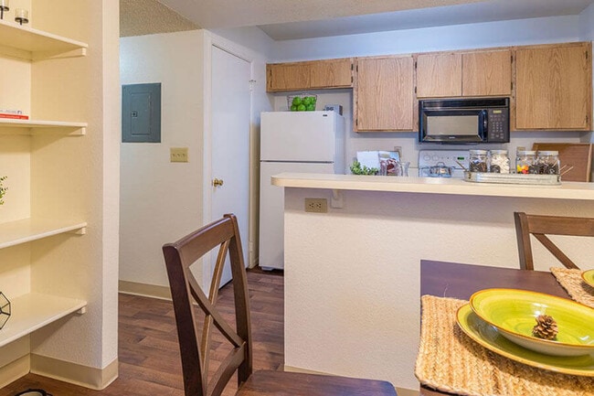 Ridgepointe Apartments