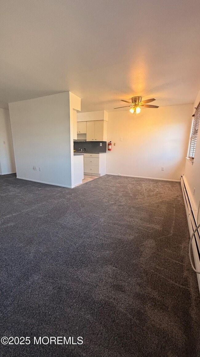 Photo - 76 Manchester Ct Unidad H