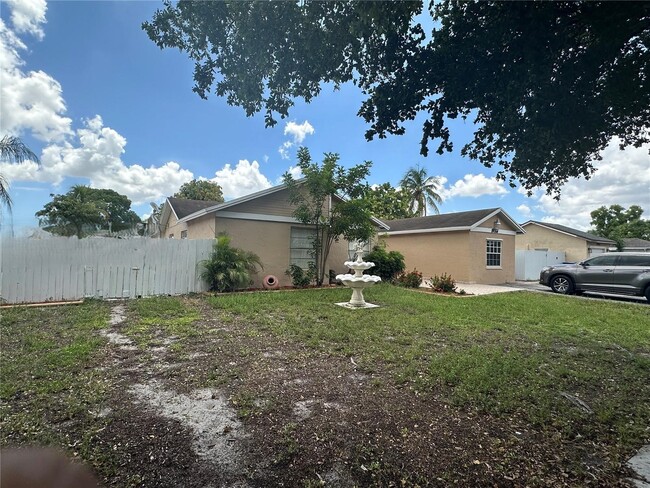 Photo - 19551 NW 57th Ct