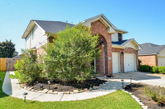 Photo - 20111 Lakespire Dr