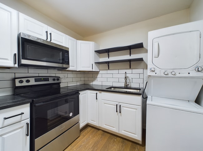 Building Photo - 6208 E 152 Terrace Unit A Rental