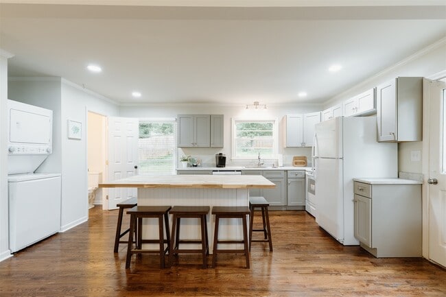Photo - 140 Catlin Cir