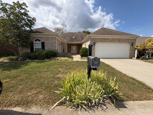 Photo - 520 Wellington Way