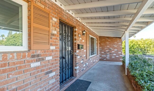 Photo - 1303 W Devonshire St