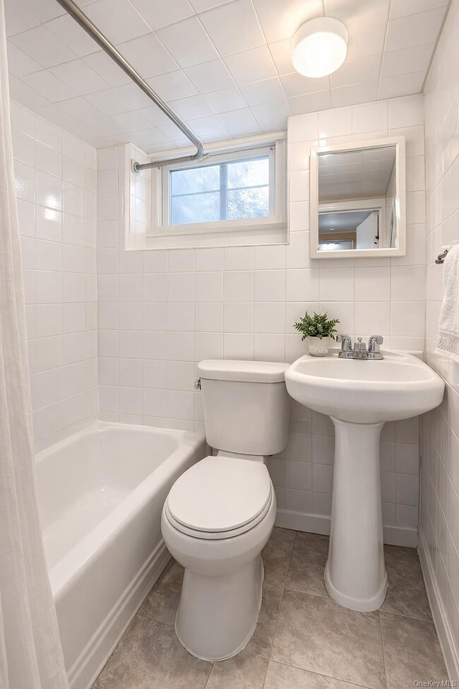 Photo - 21-19 29th St