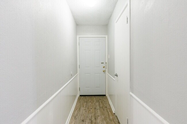 Photo - 3 Bedroom with 2 living rooms Unit A