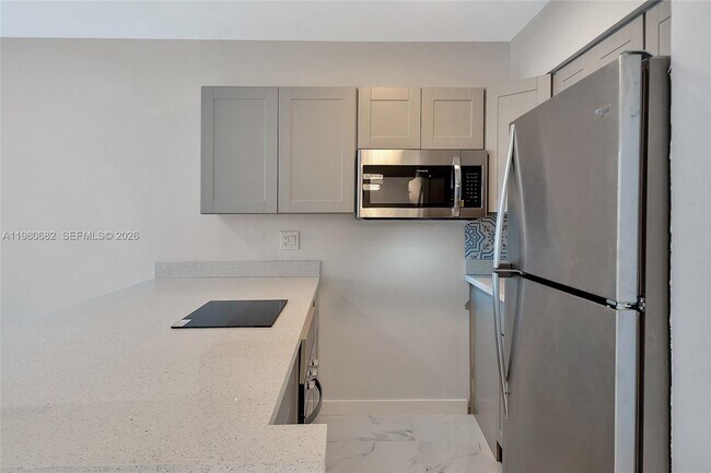 Photo - 820 SW 11th Ave Unit 14B