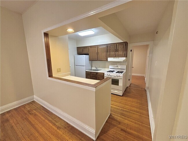 Photo - 669 Potomac Ave Apartment